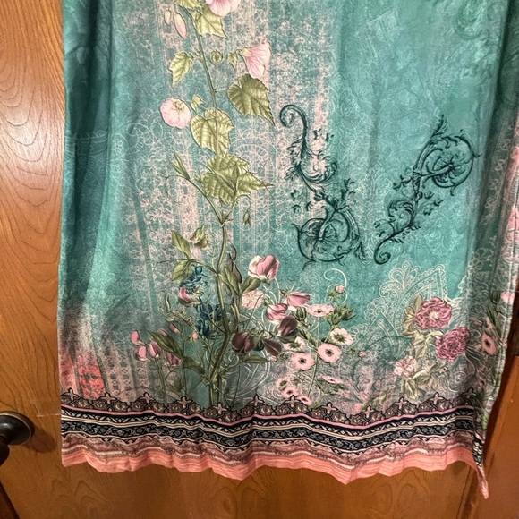 Floral Sleeveless Dress in Green and Pink - Picture 4 of 6